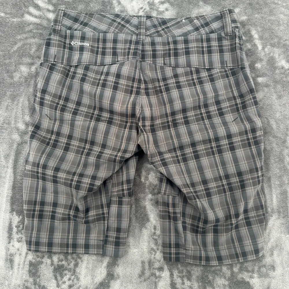 Columbia Omni-Wick Mens Plaid Shorts Gray Black Hiking Outdoor Size 30 Inseam 11